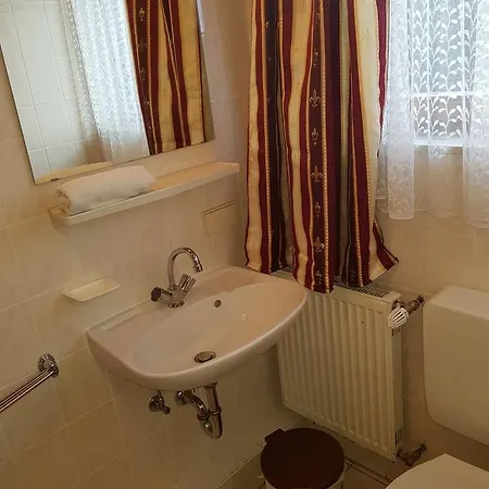 Hotel Rose Garni *